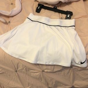 Nike tennis skirt white XS worn once